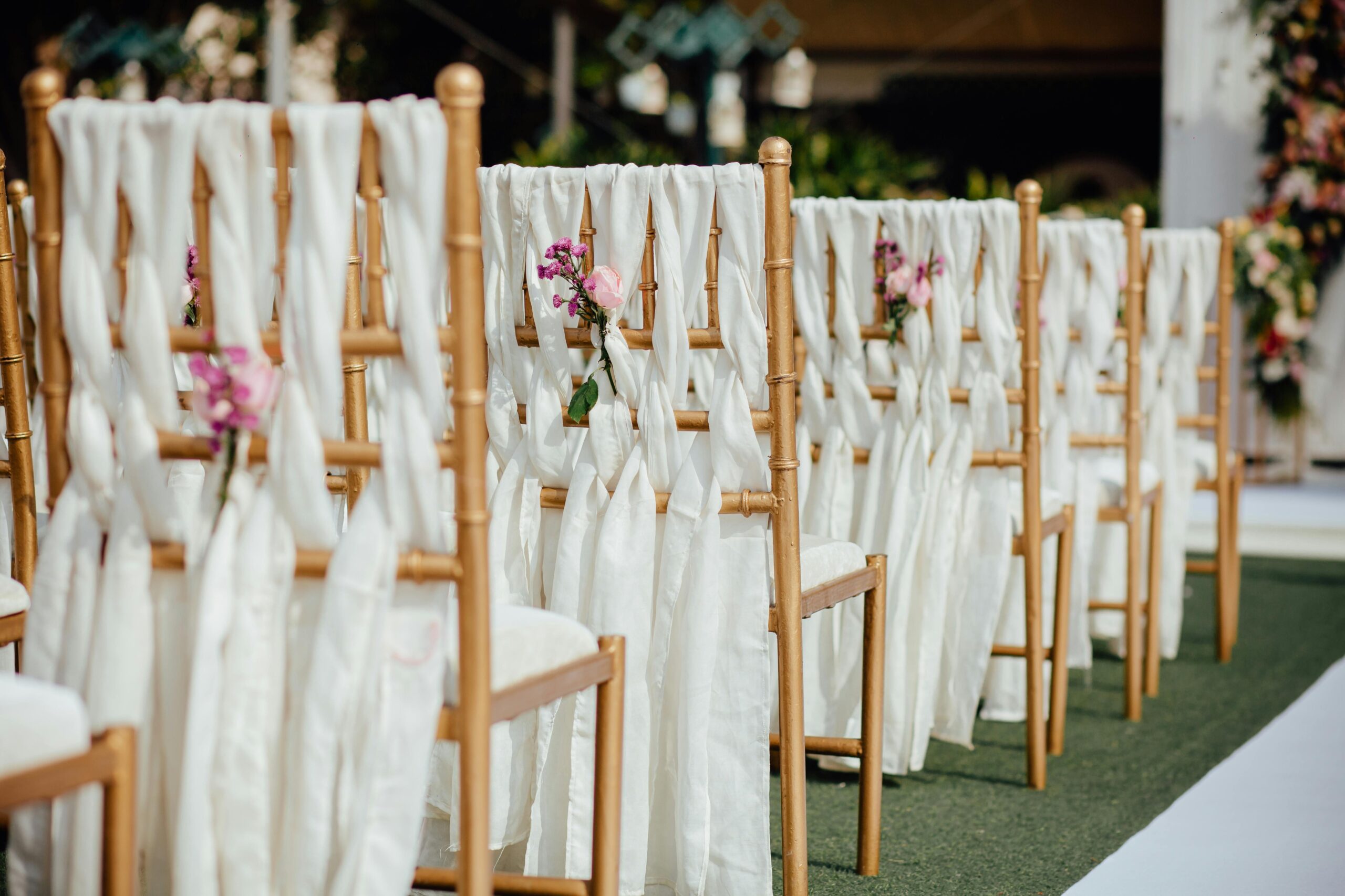 Chiavari Chairs (Gold)